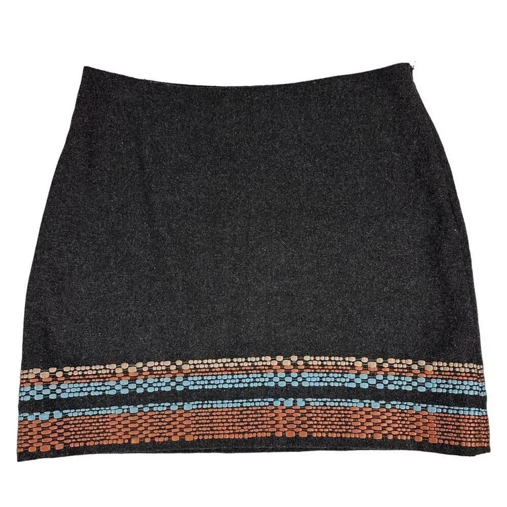 Boden Wool Blend Embroidered Straight Skirt size 8P Lined